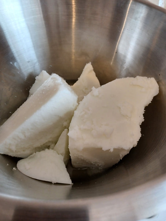 Solid grass-fed beef tallow about to be rendered - Delizia Naturally