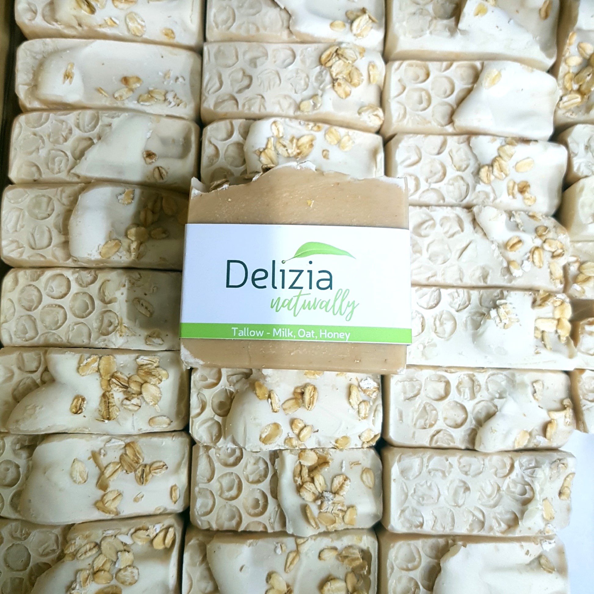 Tallow-soap-oats-milk-honey-delizianaturally